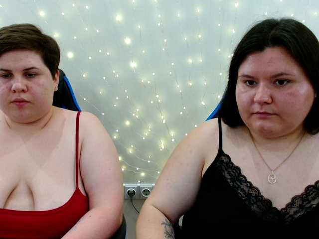 BeckyAndEllen live cam on BongaCams