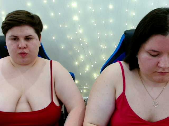 BeckyAndEllen live cam on BongaCams