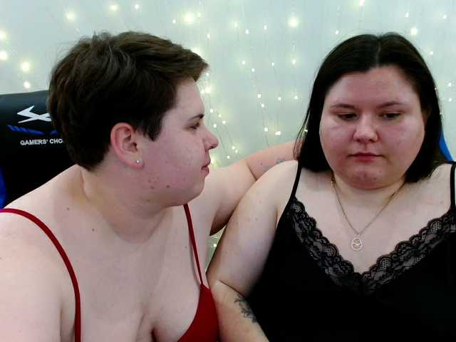 BeckyAndEllen live webcam show