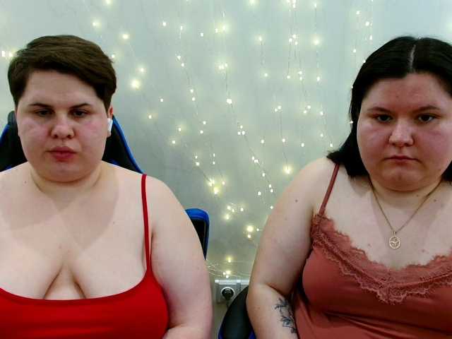 BeckyAndEllen's BongaCams show and profile