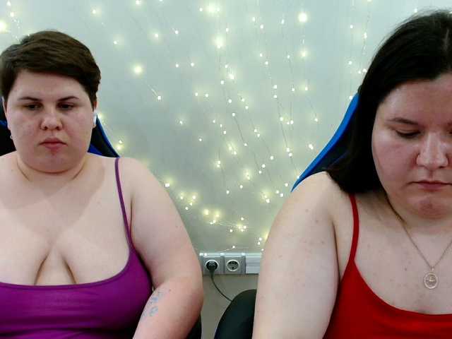 BeckyAndEllen live cam on BongaCams