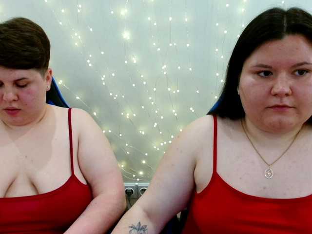 BeckyAndEllen live cam on BongaCams
