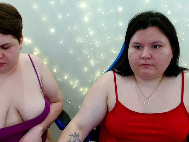 BeckyAndEllen live cam on BongaCams