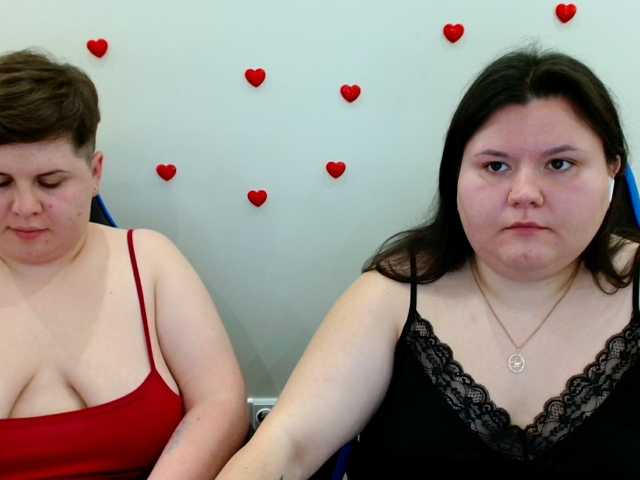 BeckyAndEllen live cam preview