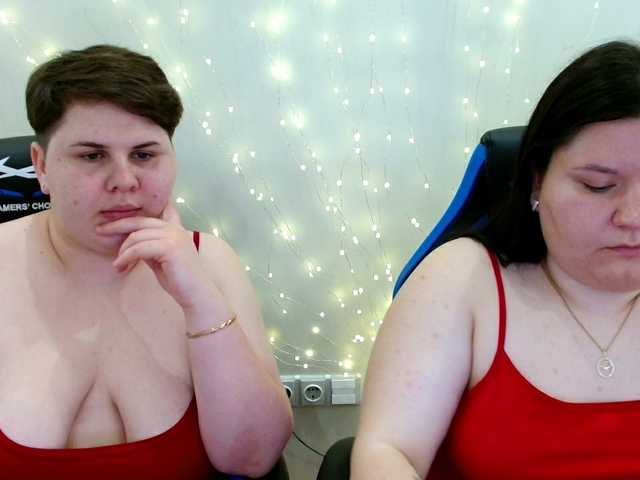 BeckyAndEllen live cam on BongaCams