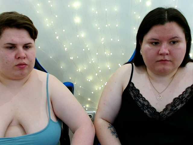 BeckyAndEllen live cam on BongaCams