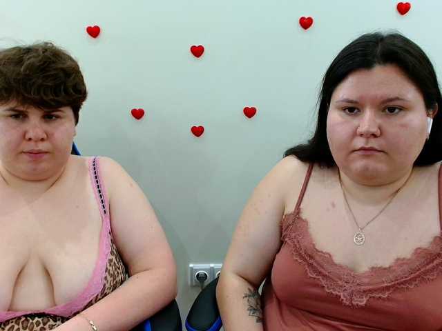 BeckyAndEllen live cam preview