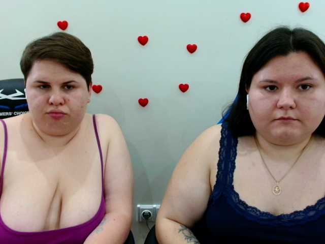 BeckyAndEllen live cam on BongaCams