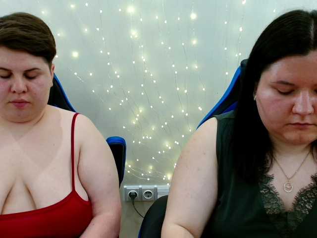 BeckyAndEllen live cam on BongaCams