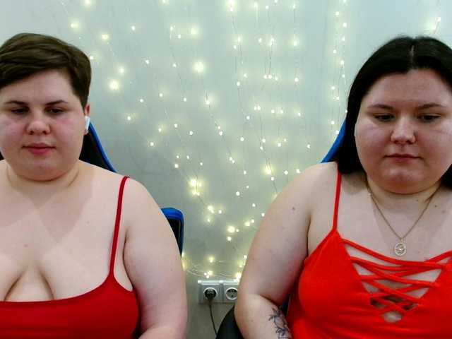 BeckyAndEllen's BongaCams show and profile
