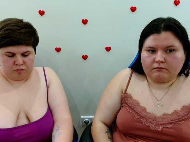 BeckyAndEllen live cam on BongaCams