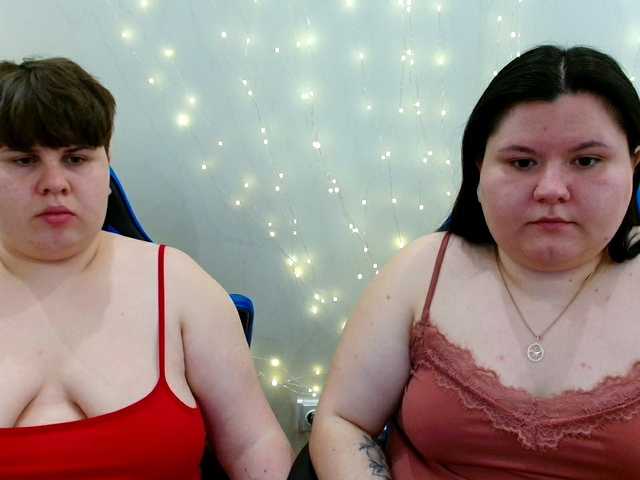 BeckyAndEllen's BongaCams show and profile