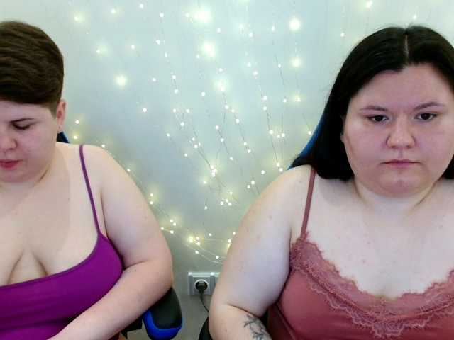 BeckyAndEllen live cam on BongaCams