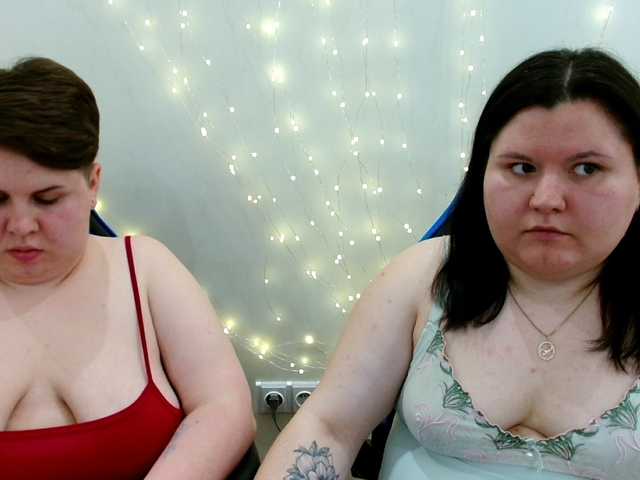 BeckyAndEllen live cam on BongaCams