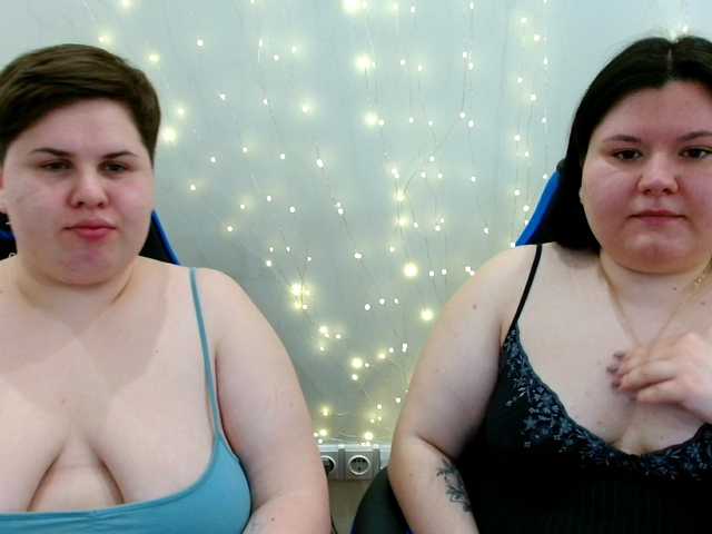BeckyAndEllen's BongaCams show and profile
