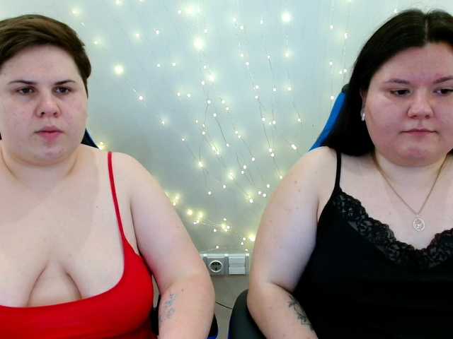 BeckyAndEllen live cam on BongaCams