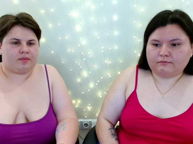 BeckyAndEllen live cam on BongaCams