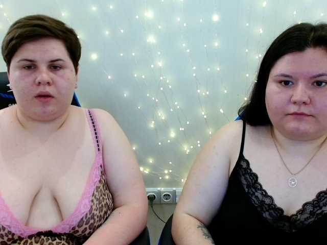 BeckyAndEllen live webcam show