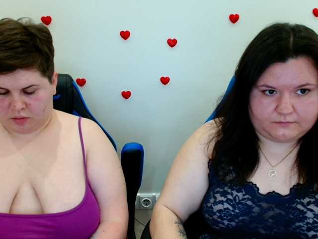 BeckyAndEllen live cam on BongaCams