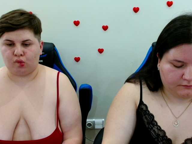 BeckyAndEllen live cam preview