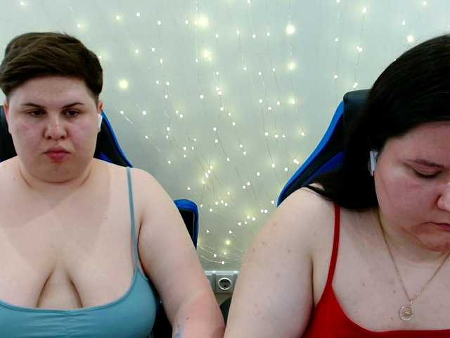 beckyandellen live sex show