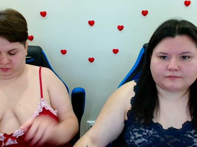 BeckyAndEllen live cam preview