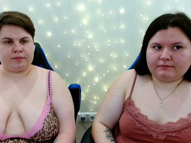 BeckyAndEllen live cam on BongaCams