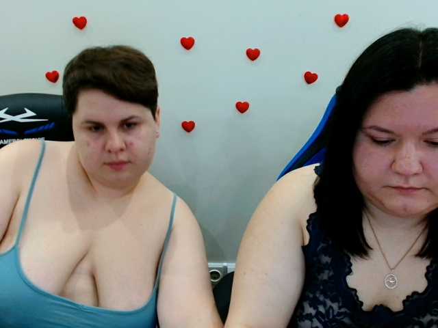 BeckyAndEllen live cam on BongaCams