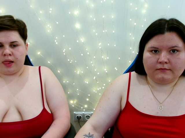 BeckyAndEllen live cam on BongaCams