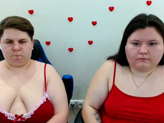BeckyAndEllen live cam preview