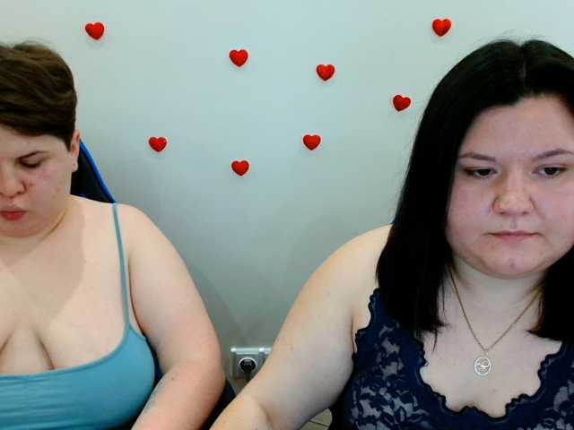 BeckyAndEllen live cam on BongaCams