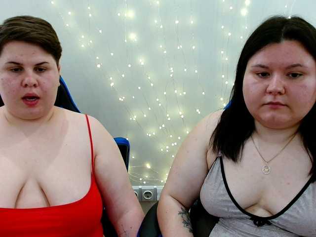 BeckyAndEllen live cam on BongaCams
