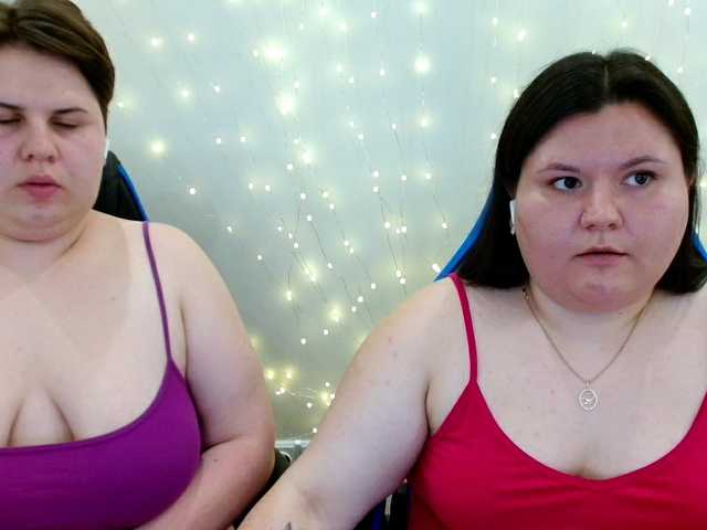 BeckyAndEllen live cam on BongaCams