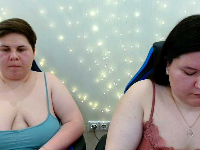 BeckyAndEllen live webcam show