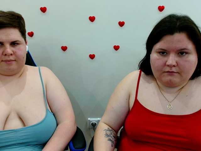 BeckyAndEllen live cam on BongaCams