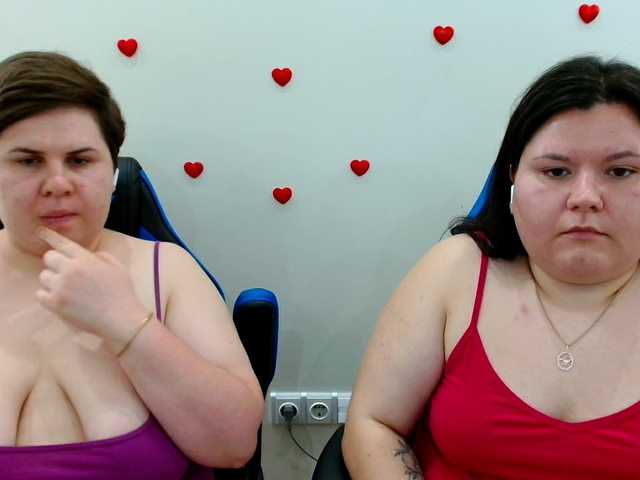 BeckyAndEllen live cam on BongaCams