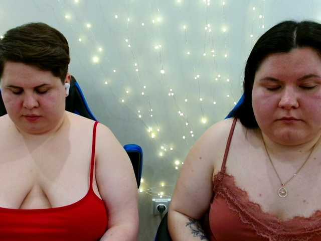 BeckyAndEllen's BongaCams show and profile