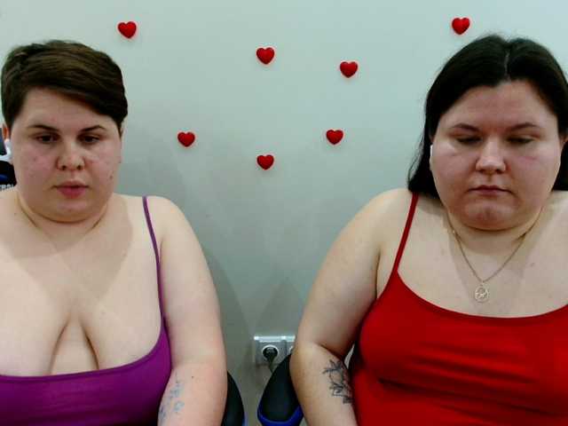 BeckyAndEllen live cam on BongaCams