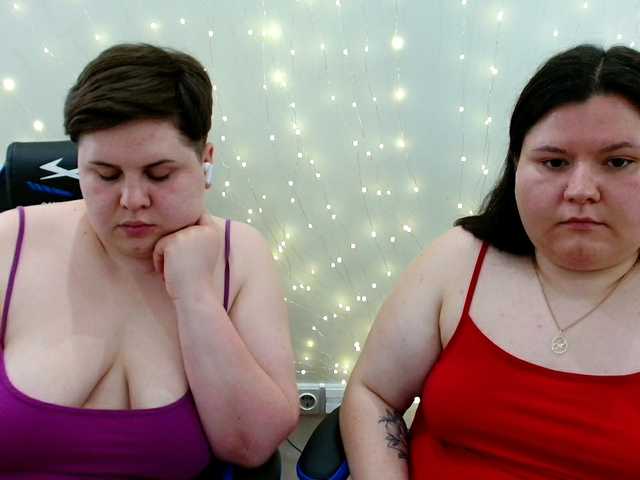 BeckyAndEllen live cam on BongaCams