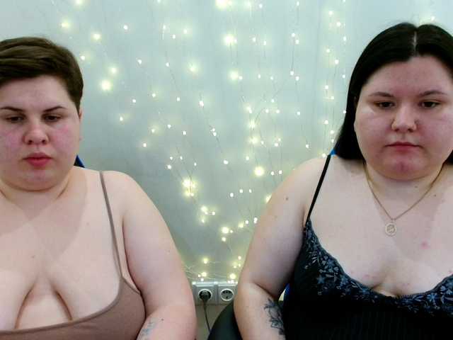 BeckyAndEllen's BongaCams show and profile