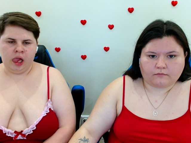 BeckyAndEllen live cam preview