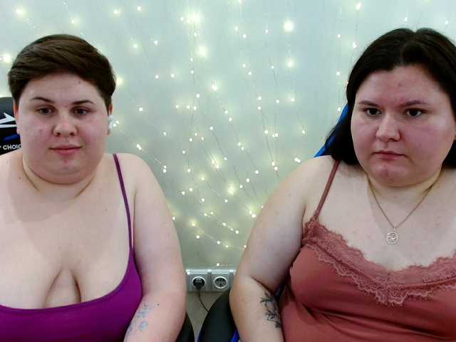 beckyandellen live sex show
