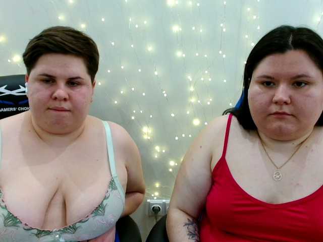 BeckyAndEllen's BongaCams show and profile