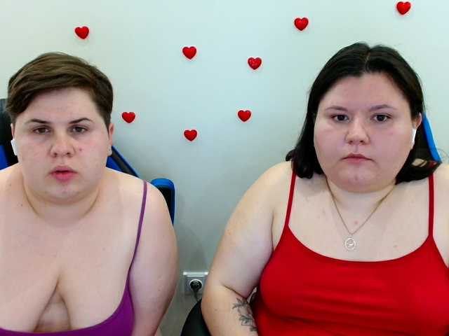BeckyAndEllen live cam on BongaCams