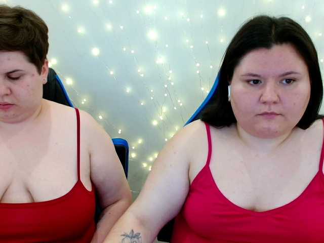 BeckyAndEllen live cam on BongaCams