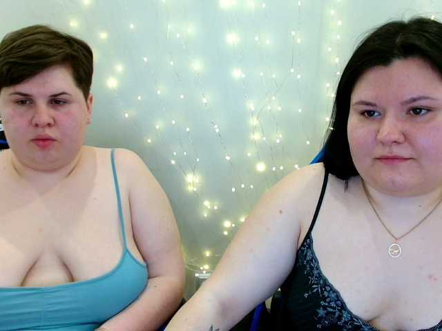 BeckyAndEllen's BongaCams show and profile