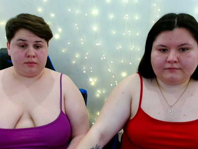 BeckyAndEllen's BongaCams show and profile