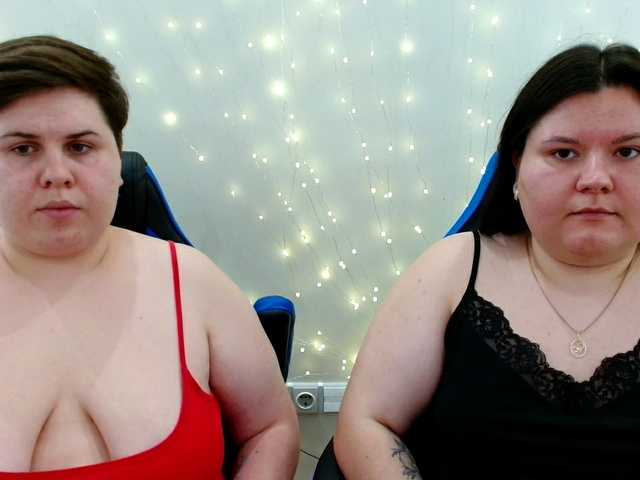 BeckyAndEllen live cam on BongaCams