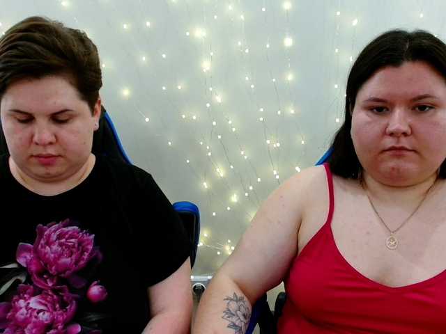 BeckyAndEllen live cam on BongaCams