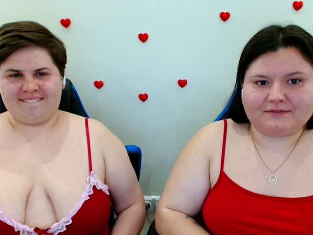 BeckyAndEllen live cam on BongaCams